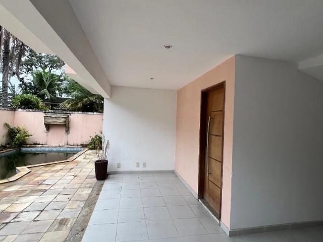 Casa / Sobrado em Condomínio para Locação em Rio de Janeiro/RJ Vargem Grande 4 Quartos