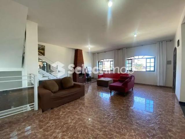 Casa / Sobrado em Condomínio para Locação em Ribeirão Pires/SP Centro 3 Quartos