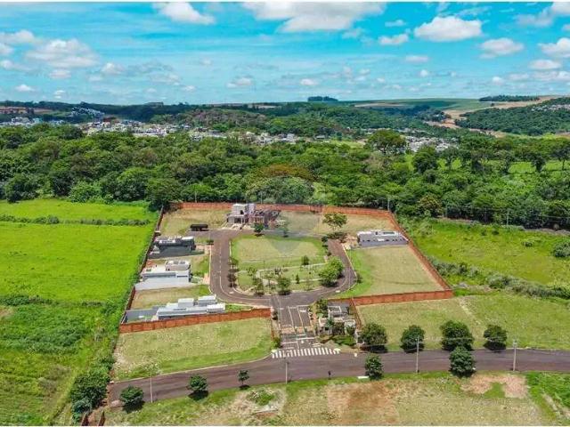 Casa / Sobrado em Condomínio para Locação em Ribeirão Preto/SP Bonfim Paulista 3 Quartos
