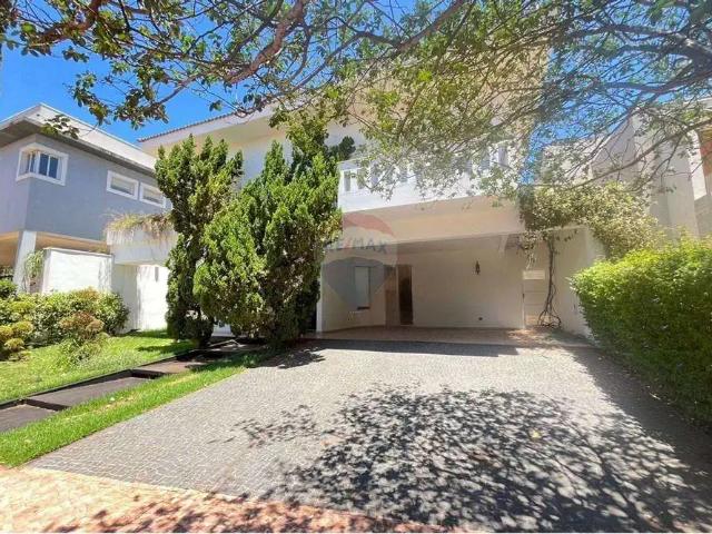 Casa / Sobrado em Condomínio para Locação em Ribeirão Preto/SP Jardim Botânico 4 Quartos