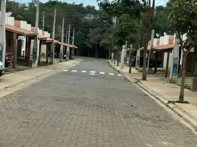 Casa / Sobrado em Condomínio para Locação em São Carlos/SP Água Vermelha 2 Quartos