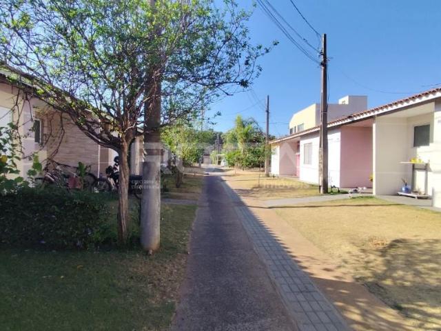 Casa / Sobrado em Condomínio para Locação em São Carlos/SP Jardim Ipanema 2 Quartos