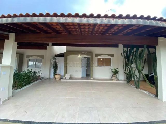 Casa / Sobrado em Condomínio para Locação em São José do Rio Preto/SP Jardim Caparroz 3 Quartos