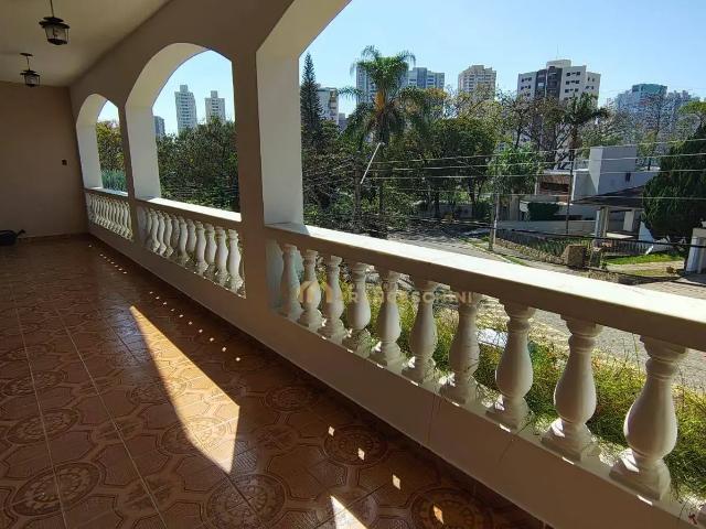 Casa / Sobrado em Condomínio para Locação em São José dos Campos/SP Condomínio Bosque Imperial 5 Quartos