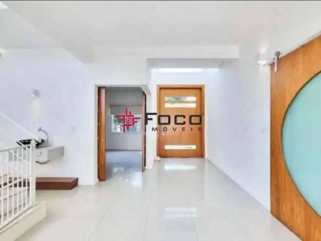 Casa / Sobrado em Condomínio para Locação em São José dos Campos/SP Condomínio Esplanada do Sol 4 Quartos