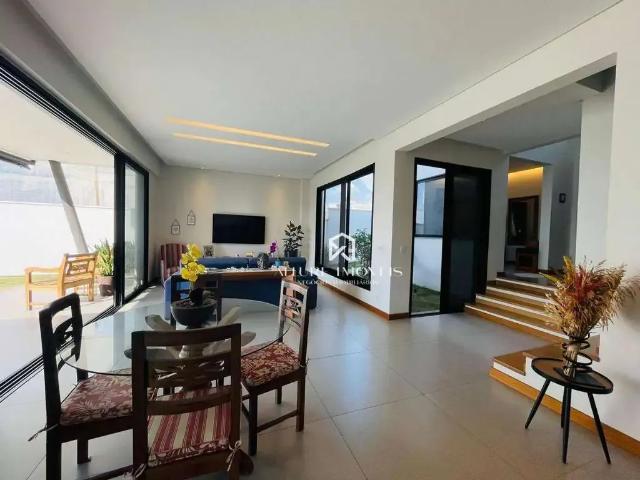 Casa / Sobrado em Condomínio para Locação em São José dos Campos/SP Condomínio Residencial Alphaville 4 Quartos