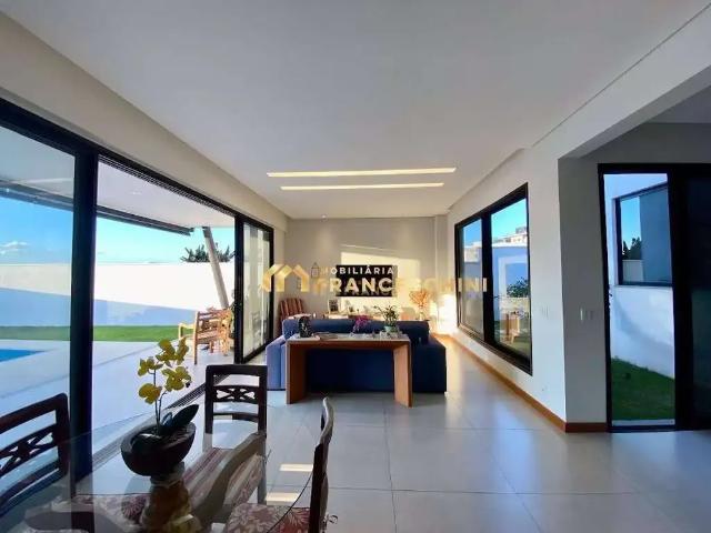 Casa / Sobrado em Condomínio para Locação em São José dos Campos/SP Condomínio Residencial Alphaville 4 Quartos