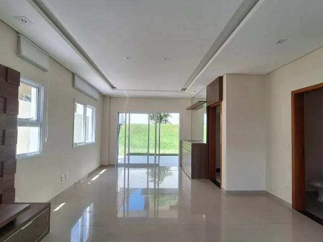 Casa / Sobrado em Condomínio para Locação em São José dos Campos/SP Condomínio Residencial Jaguary 4 Quartos