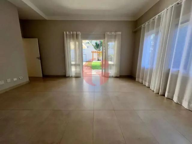 Casa / Sobrado em Condomínio para Locação em São José dos Campos/SP Condomínio Sunset Park 4 Quartos