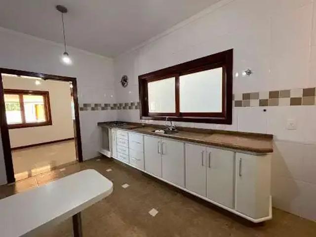 Casa / Sobrado em Condomínio para Locação em São José dos Campos/SP Condomínio Sunset Park 4 Quartos