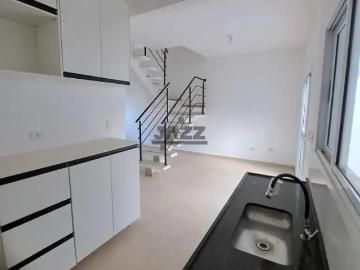 Casa / Sobrado em Condomínio para Locação em São José dos Campos/SP Chácaras São José 2 Quartos