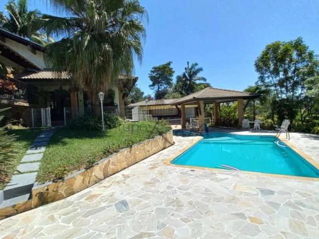 Casa / Sobrado em Condomínio para Locação em São José dos Campos/SP Bosque dos Eucaliptos 4 Quartos