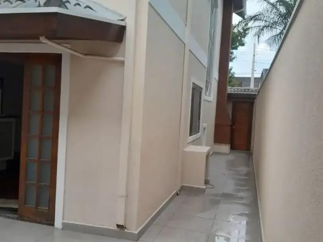 Casa / Sobrado em Condomínio para Locação em São José dos Campos/SP Jardim América 3 Quartos