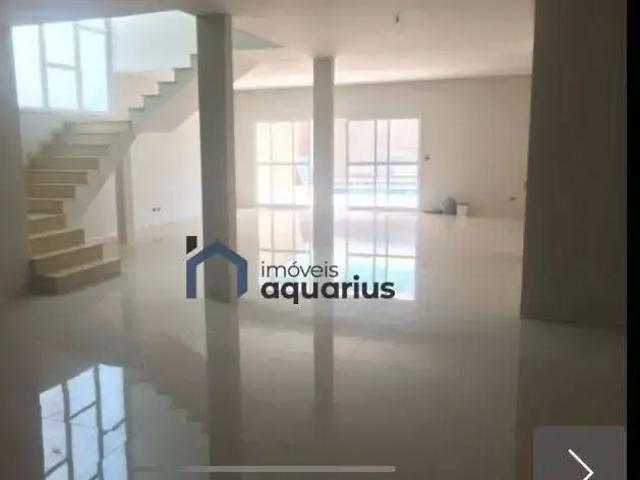 Casa / Sobrado em Condomínio para Locação em São José dos Campos/SP Jardim Aquárius 4 Quartos