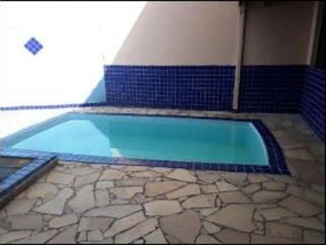 Casa / Sobrado em Condomínio para Locação em São José dos Campos/SP Jardim Aquárius 4 Quartos