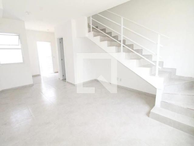 Casa / Sobrado em Condomínio para Locação em São José dos Campos/SP Jardim Castanheira 2 Quartos