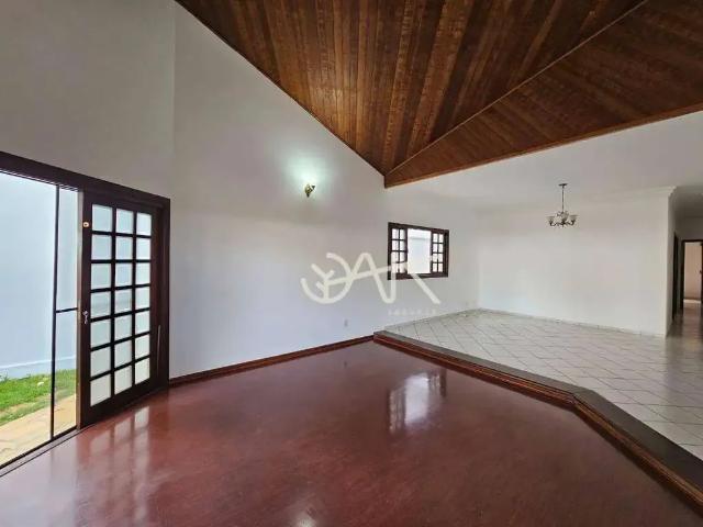 Casa / Sobrado em Condomínio para Locação em São José dos Campos/SP Jardim das Colinas 4 Quartos