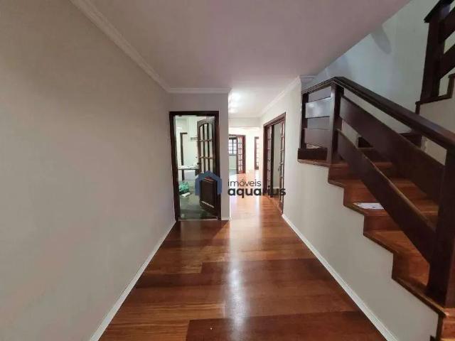 Casa / Sobrado em Condomínio para Locação em São José dos Campos/SP Jardim das Colinas 4 Quartos