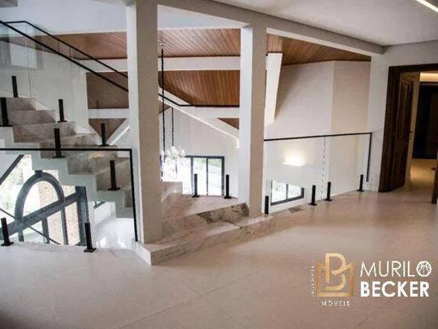 Casa / Sobrado em Condomínio para Locação em São José dos Campos/SP Jardim das Colinas 6 Quartos