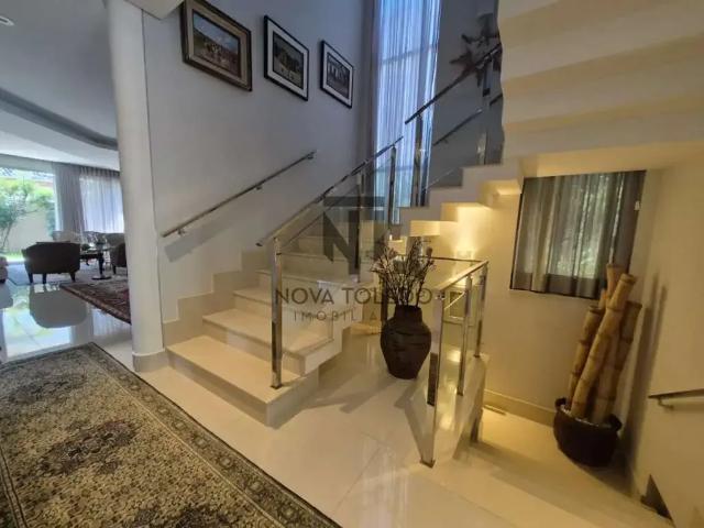 Casa / Sobrado em Condomínio para Locação em São José dos Campos/SP Jardim do Golfe 3 Quartos