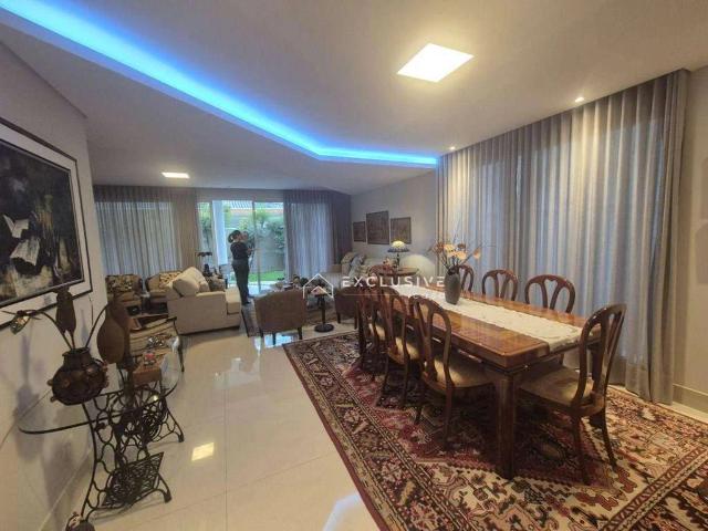 Casa / Sobrado em Condomínio para Locação em São José dos Campos/SP Jardim do Golfe 4 Quartos