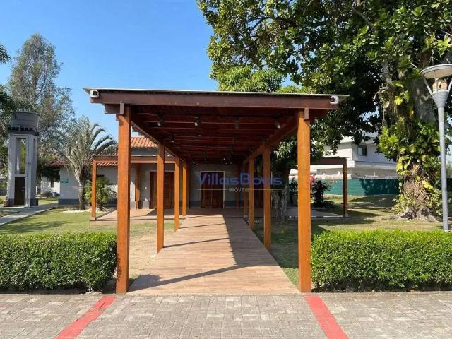 Casa / Sobrado em Condomínio para Locação em São José dos Campos/SP Jardim do Golfe 4 Quartos
