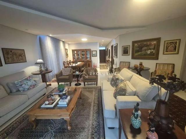 Casa / Sobrado em Condomínio para Locação em São José dos Campos/SP Jardim do Golfe 4 Quartos