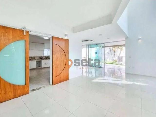 Casa / Sobrado em Condomínio para Locação em São José dos Campos/SP Jardim Esplanada 4 Quartos