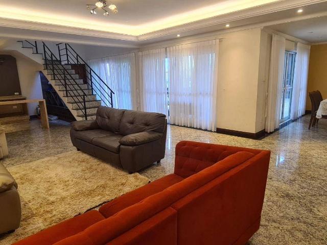 Casa / Sobrado em Condomínio para Locação em São José dos Campos/SP Jardim San Marino 5 Quartos