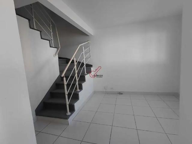Casa / Sobrado em Condomínio para Locação em São José dos Campos/SP Monte Castelo 2 Quartos