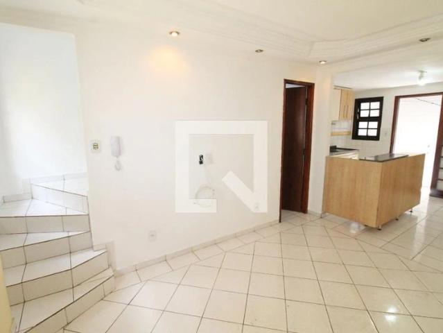 Casa / Sobrado em Condomínio para Locação em São José dos Campos/SP Palmeiras de São José 2 Quartos