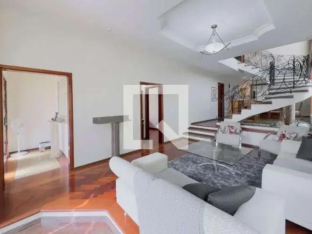 Casa / Sobrado em Condomínio para Locação em São José dos Campos/SP Parque Residencial Aquarius 5 Quartos