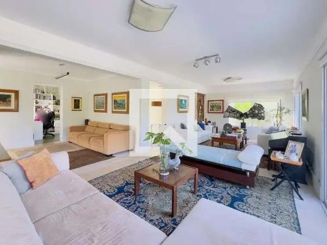 Casa / Sobrado em Condomínio para Locação em São José dos Campos/SP Quinta das Flores 4 Quartos