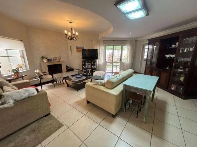 Casa / Sobrado em Condomínio para Locação em São José dos Campos/SP Urbanova 3 Quartos
