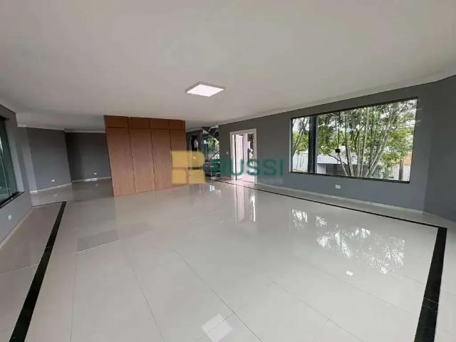 Casa / Sobrado em Condomínio para Locação em São José dos Campos/SP Urbanova 4 Quartos