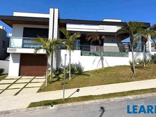 Casa / Sobrado em Condomínio para Locação em São José dos Campos/SP Urbanova 4 Quartos