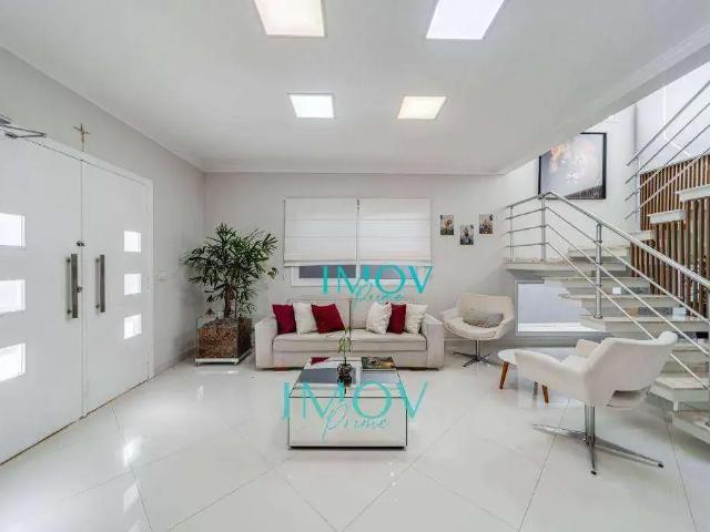 Casa / Sobrado em Condomínio para Locação em São José dos Campos/SP Urbanova 4 Quartos