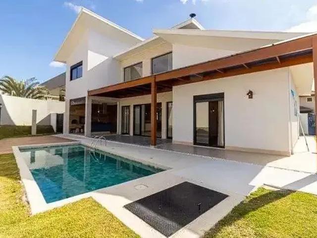 Casa / Sobrado em Condomínio para Locação em São José dos Campos/SP Urbanova 4 Quartos