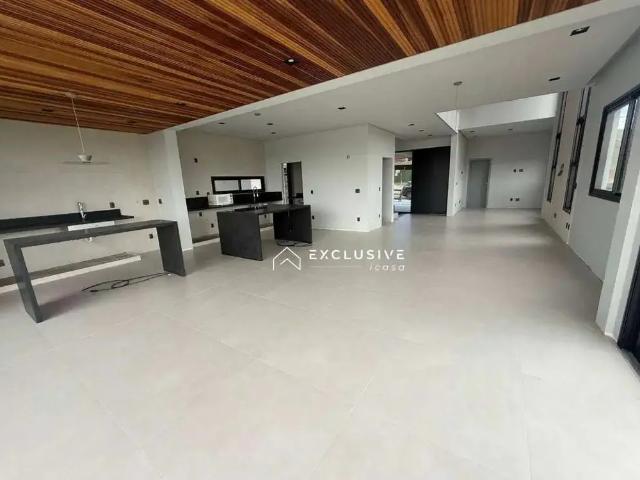 Casa / Sobrado em Condomínio para Locação em São José dos Campos/SP Urbanova 4 Quartos