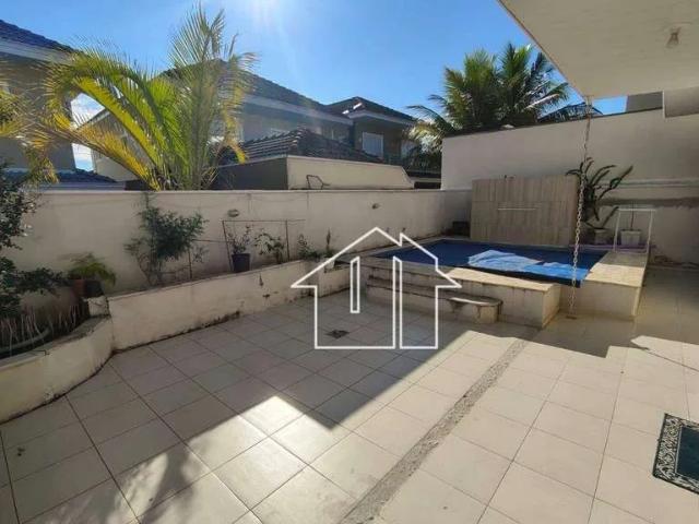 Casa / Sobrado em Condomínio para Locação em São José dos Campos/SP Urbanova 4 Quartos