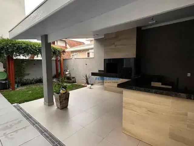 Casa / Sobrado em Condomínio para Locação em São José dos Campos/SP Urbanova 4 Quartos