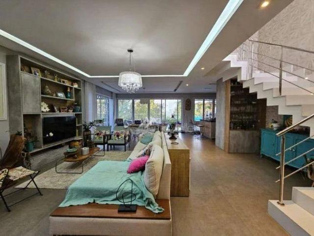 Casa / Sobrado em Condomínio para Locação em São José dos Campos/SP Urbanova 4 Quartos