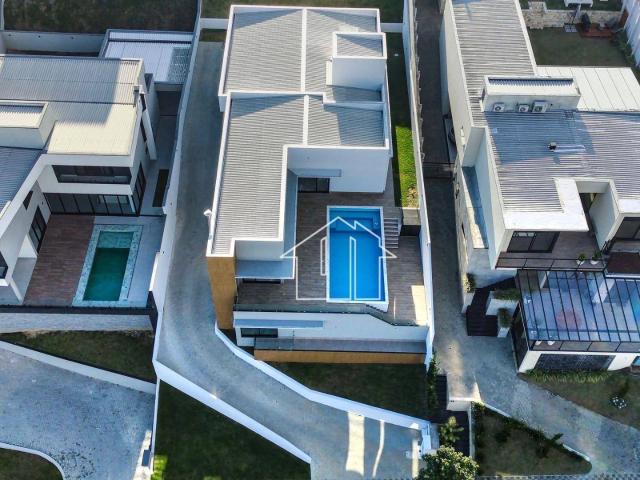 Casa / Sobrado em Condomínio para Locação em São José dos Campos/SP Urbanova 5 Quartos