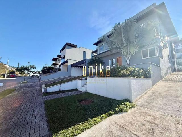 Casa / Sobrado em Condomínio para Locação em São José dos Campos/SP Urbanova 5 Quartos