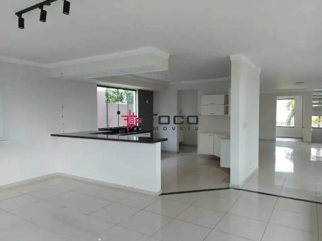 Casa / Sobrado em Condomínio para Locação em São José dos Campos/SP Urbanova 5 Quartos