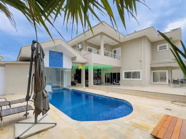 Casa / Sobrado em Condomínio para Locação em São José dos Campos/SP Urbanova 5 Quartos