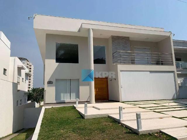 Casa / Sobrado em Condomínio para Locação em São José dos Campos/SP Urbanova II 4 Quartos