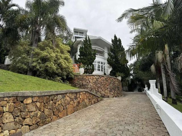 Casa / Sobrado em Condomínio para Locação em São José/SC Bosque das Mansões 4 Quartos