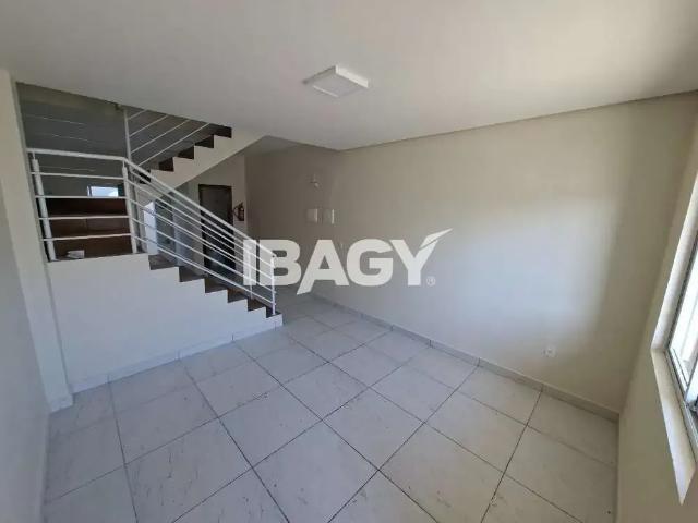 Casa / Sobrado em Condomínio para Locação em São José/SC Forquilhas 2 Quartos