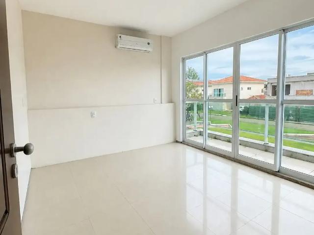 Casa / Sobrado em Condomínio para Locação em São Luís/MA Olho D'Água 4 Quartos